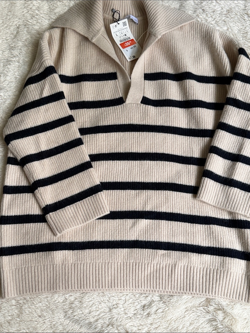 Zara Beige and Blue Striped V‑Neck Sweater